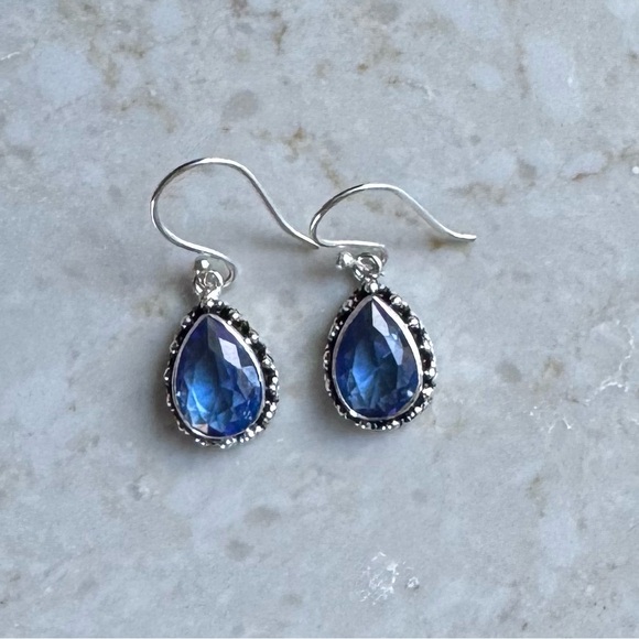 NWOT Sundance Drifting Rain Earrings Tanzanite Sterling Silver